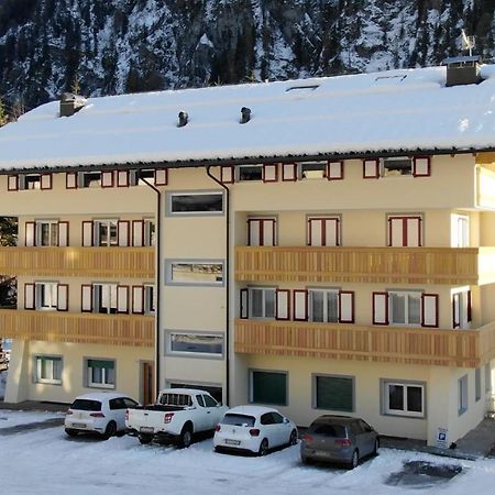 Appartamenti Col Rodella By Ama Val Di Fassa كامبيتيلو دي فاسا المظهر الخارجي الصورة